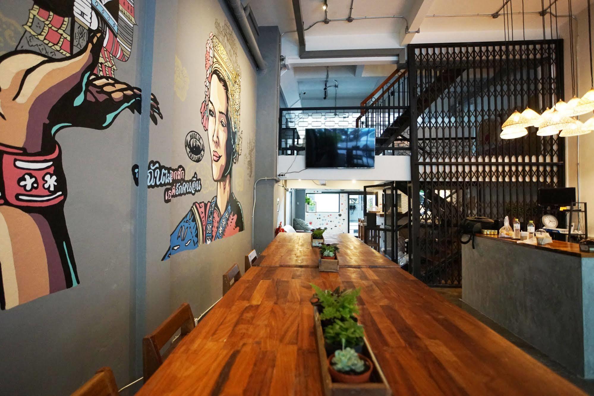 Puck Hostel Bangkok Eksteriør billede