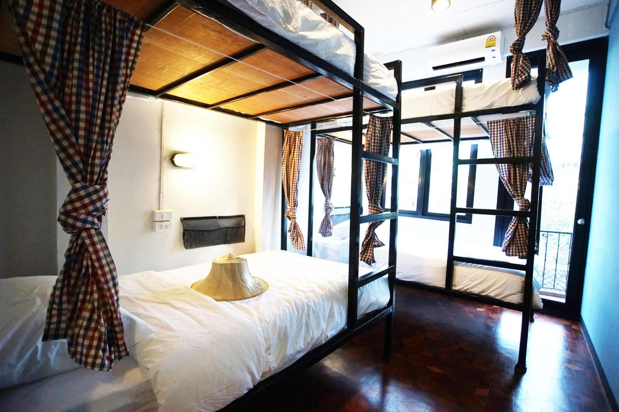 Puck Hostel Bangkok Eksteriør billede